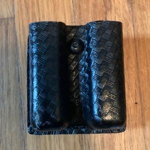 Safariland Magazine holder for Glock 17/22